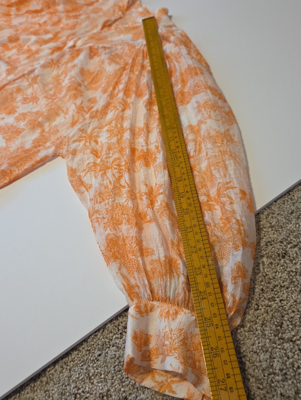 Toile Button Down Top With Balloon Sleeves - Picture 12 of 12